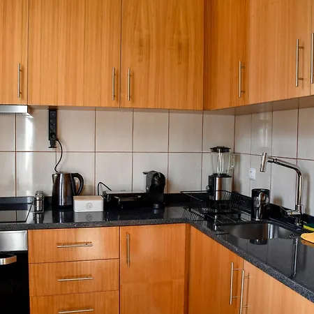 Vallera House I *